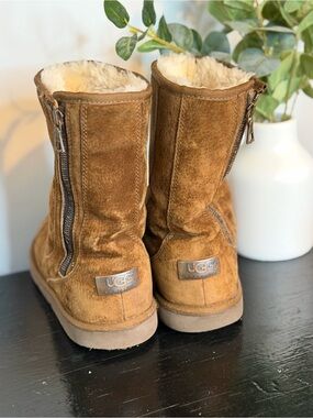 UGG Chestnut Brown Suede Shearling Short Zip Boots